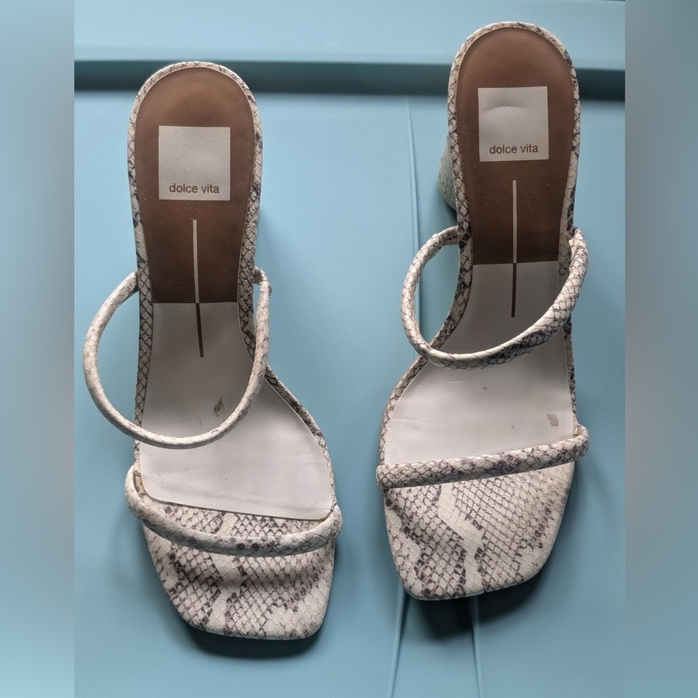 Elegant Snakeskin Patterned Sandals